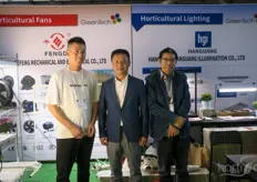 FengDa produceert professionele ventilatoren. Het bedrijf exposeert samen met Huangzhou HanGuang Illumination, dat LED-lampen verkoopt onder hun merk HGI.
