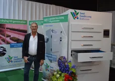 Henk Huisman van Seed Conditioning Enkhuizen staat vanaf het begin op Seed meets Technology als leverancier van drooginstallaties om zaden en gepileerde zaden terug te drogen. Ook is het bedrijf actief als leverancier van kiemcellen en zaadbewaarcellen.