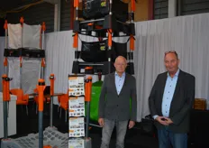 Dirk Dijkstra en Frans Huisman van Indus Bulk Logistics hadden een big bag handling systeem meegenomen.