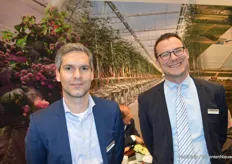 Ralf Derksen en Martin Veenstra van Certhon. Certhon levert complete tuinbouwprojecten